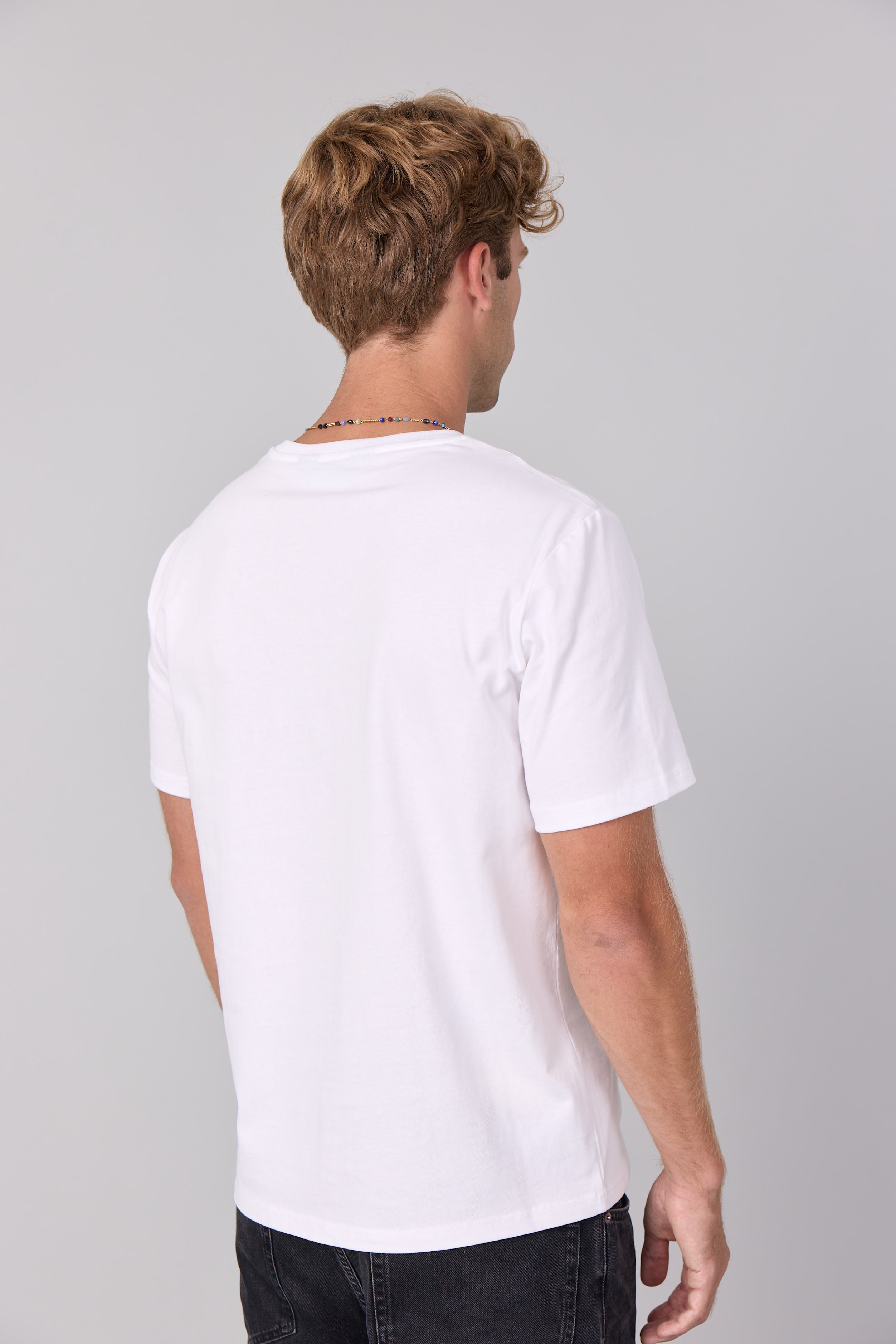 11BASECAMP TEE